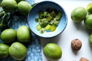 Green walnuts jam