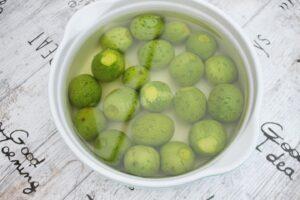 Green walnuts jam